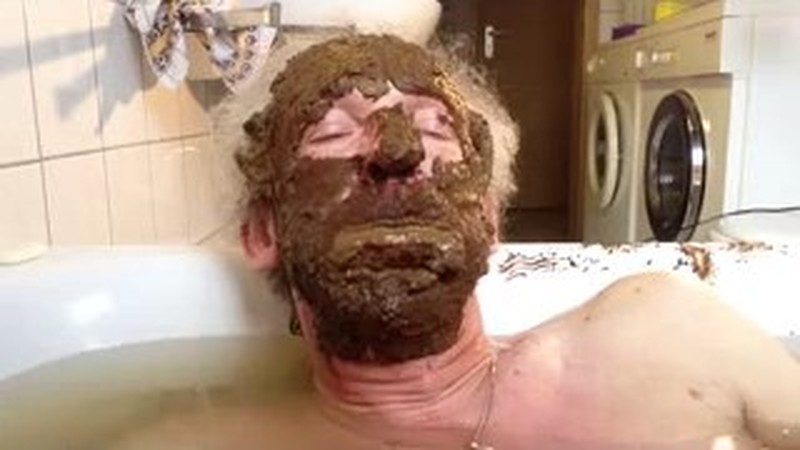 Huge amount of shit on his face Gay Scat Video