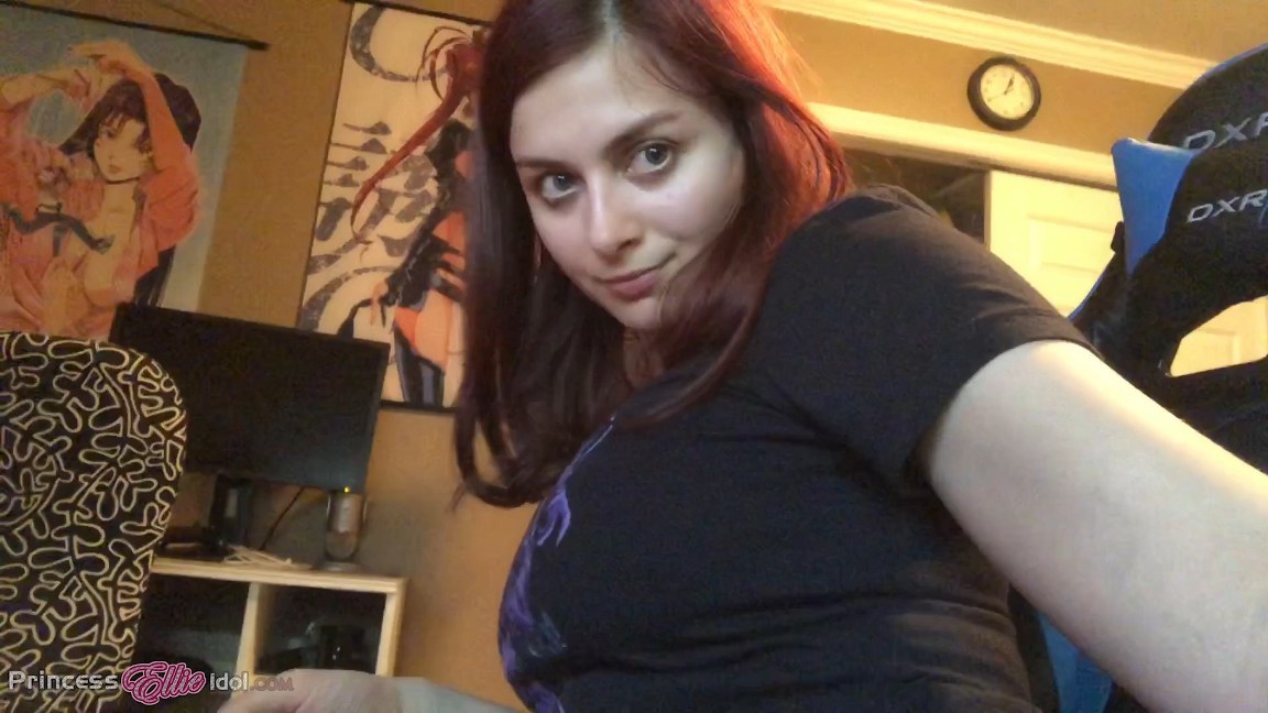 Ellie Idol – I Fart Lots