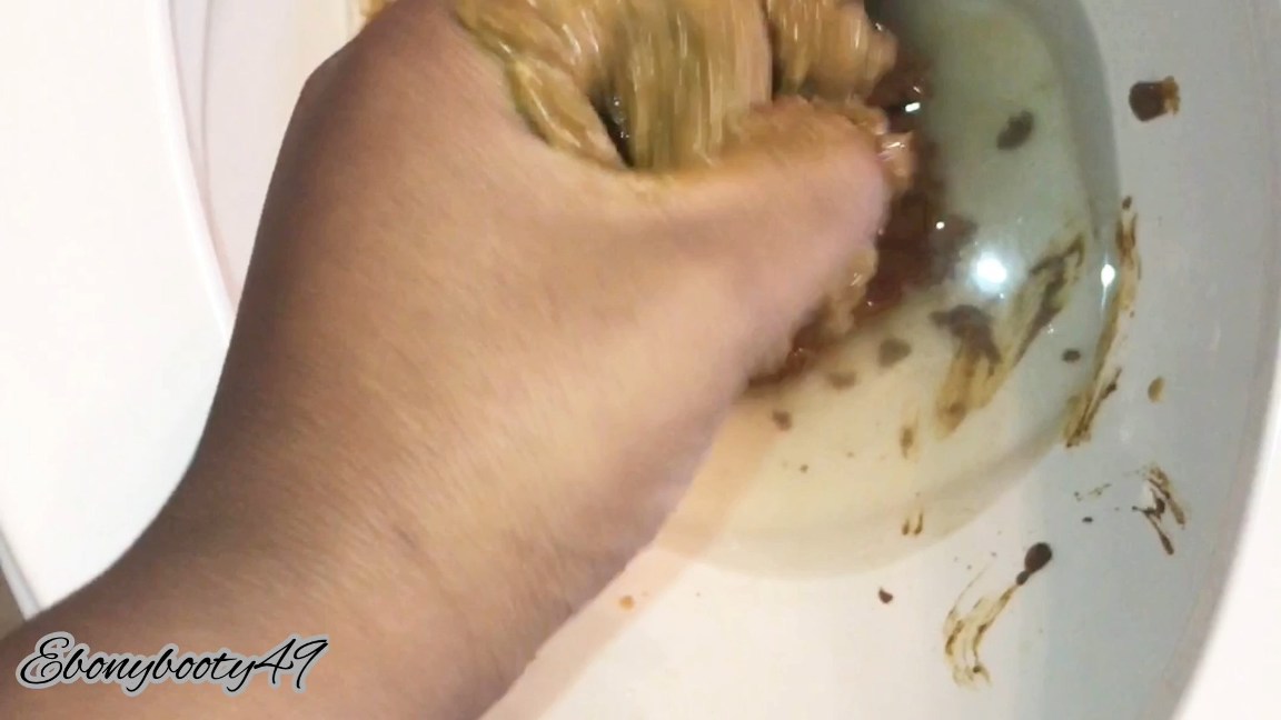 Ebonybooty49 – Smears and Licks Fresh Shit Play