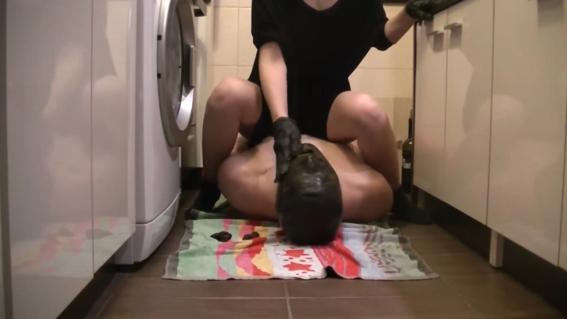 Luna And Margo Strapon And Shit Ingesting HD