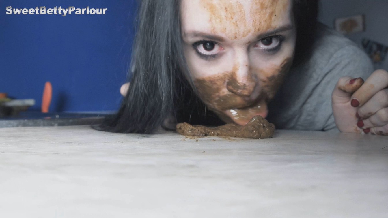 DirtyBetty – Eat my Scat from my Mouth 4K